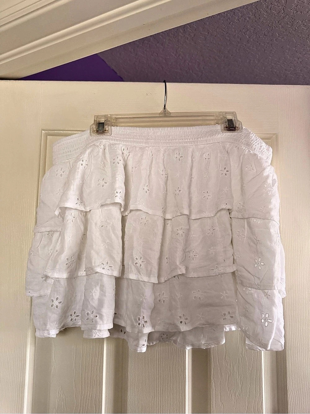 Hollister White Floral Tiered Mini Skort (build-in shoes) Size XXL (Long) Like N